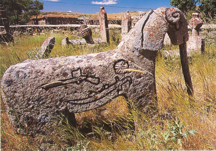 Dersim'in tarihi mezar taşları 4