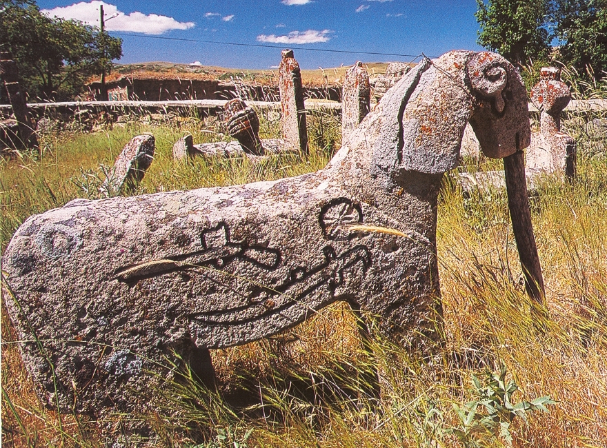 Dersim'in tarihi mezar taşları 6