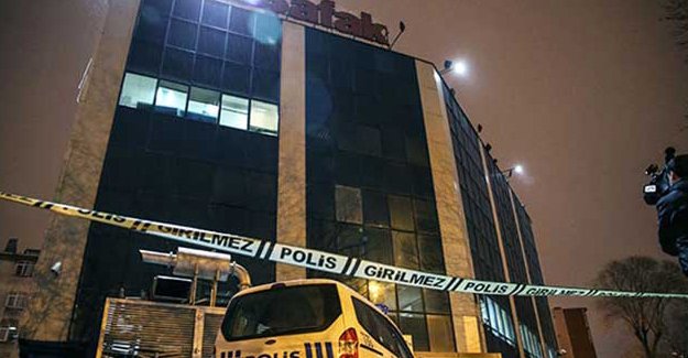 Akit ve Yeni Şafak isimli paçavralara saldırılar üstlenildi