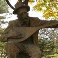 Bakanlıktan fötr şapkalı Veysel heykeli gelecek