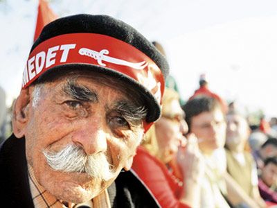 İki arada bir derede