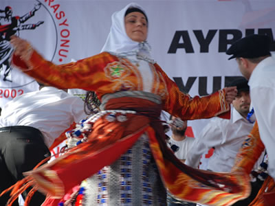 Yüzbinlerce Alevi Kadıköy'de buluştu