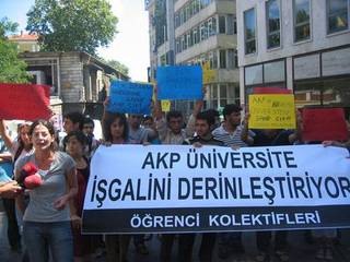 Üniversiteleri gericilere bırakmayacağız!