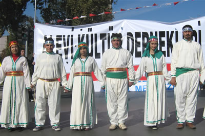 Ve Aleviler Hak İçin İlk Kez Miting Yaptılar