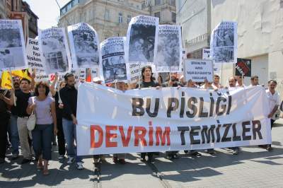 Bu pisliği 'Devrim' temizler