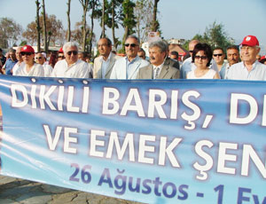 Dikili'den Demokrasi Çağrısı