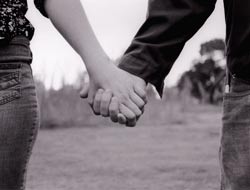 Çiftlere 'uygunsuz oturma' sorgusu