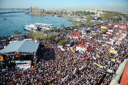 Kadıköy'de Alevi mitingi