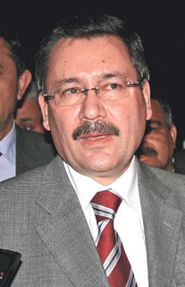 Gökçek, ODTÜ'ye meydan okudu