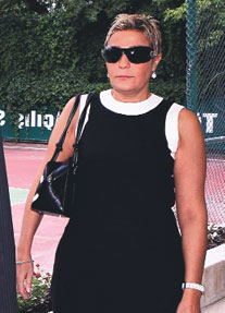 Ferda Paksüt : Amaç eşimi istifaya zorlamak