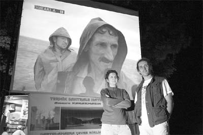 İşte AKP Demokrasisi !