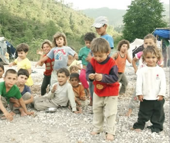 Uçurum İçimi Yakıyor / OZAN ZEMHERİ