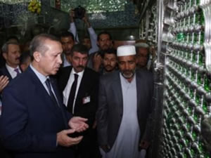 Erdoğan, Hz. Ali'yi ziyaret eden üçüncü Türk lider