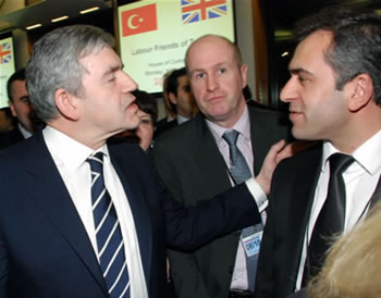 Alevilerden Başbakan'a mesaj