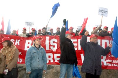 SSGSS'ye Emek Barikatı