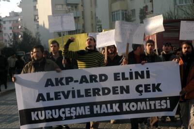 Kuruçeşme'de Hızır Paşa Sofrası'na protesto