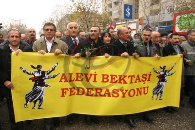 Katliamın 32. yılında Maraş'ta