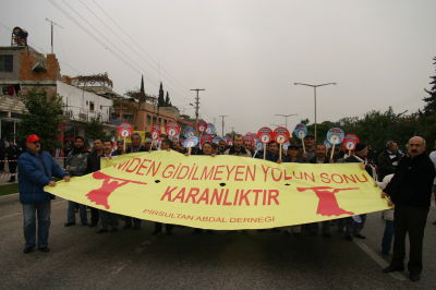 Sarıyer'de Pir Sultan Abdal Kültür Derneği'ne taciz