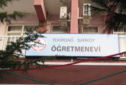 Öğretmenevinde alkol yasağı tartışması