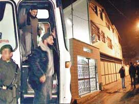 İstanbul Habipler de tarikat baskını
