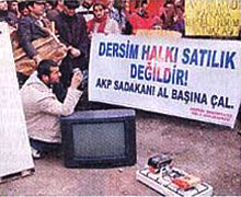 Tunceli'de 'seçim rüşveti' protestosu