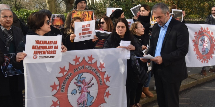 İngiltere’de Aleviler Sivas Katliamı sanığının affedilmesini protesto etti