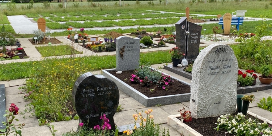 Ludwigsburg kentinde Alevi mezarlarına saldırı