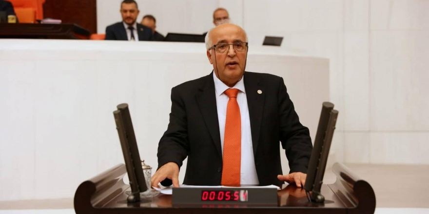 Özen: ‘Alevi köyüne okul yaptırmam’ diyen Feyzi Gürtürk’ü görevden alacak mısınız?