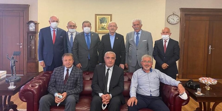 Alevi kurum başkanlarından CHP Genel Başkanı Kılıçdaroğlu’na ziyaret