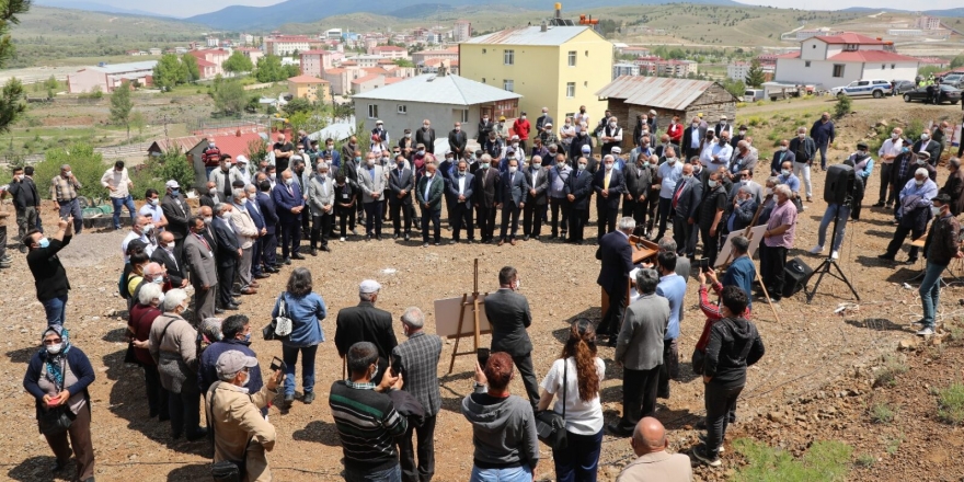 Refahiye Cemevinin temel atma töreni Vali ve AKP’lilerin katılımıyla gerçekleşti