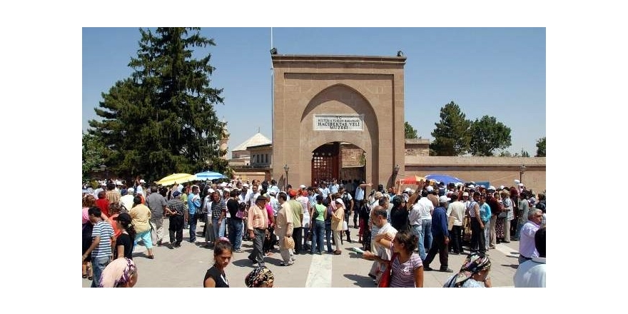 Aleviler, 21 Ağustos’ta Hacı Bektaş Veli Dergahı’na üç koldan yürüyüş yapacak