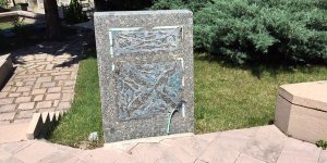 Madımak Anıt Mezarlığına Alçak Saldırı