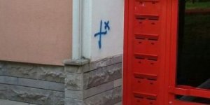 Alevilerin evleri işaretlendi, polis 'üzerini boyayın' dedi!