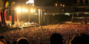 Grup Yorum 55 bin kişiyle "Türküler Susmaz" dedi...