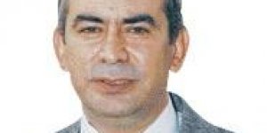 Öğretmene ezan sürgünü