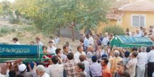 Kurslarda tarikat izi