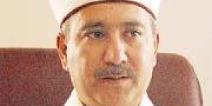 Bikiniliye bakmak orucun sevabını azaltır