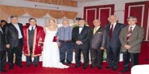 Siyaset ve iş dünyası bu düğünde buluştu