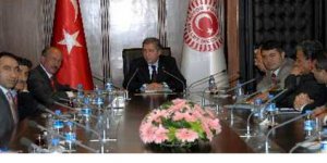 Alevilerden Çamuroğlu'na veto