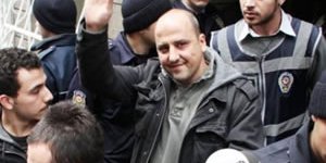 Ahmet Şık'tan Mektup ve Gelen Cevaplar