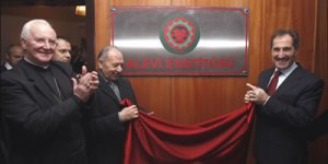 Bakan, Alevilerden devlet adına özür diledi