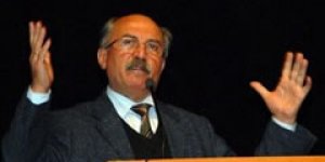 "Alevileri gösterip Sünnilerden oy isteyen bir durumla karşı karşıyayız"