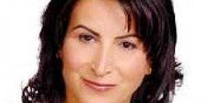 Fehmi SALIK : Meclis'te Bir Kadın