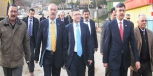 "AKP'nin maskesi Büyükavşar'da bir kez daha düşmüştür"