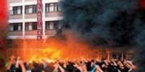 Canlar Tiyatrosu 'Simurg' ve 'Yangın Yeri Maraş' oyunlarıyla Avrupa Turnesinde