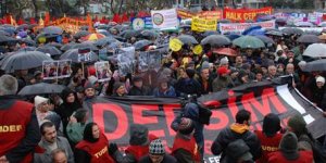 Dersim mitinginde CHP ve Öymen'e tepki