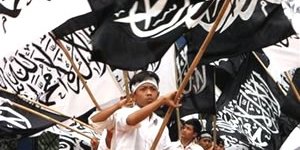 'Komünist Kalmadı, Dinci Verelim'