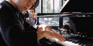 İkinci Madımak oyununda Fazıl Saya sıkı koruma