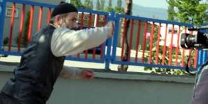 Köyün imamı kadınlara saldırdı