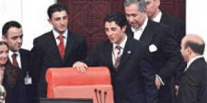 21 yaşında 23 Nisan çocuğu